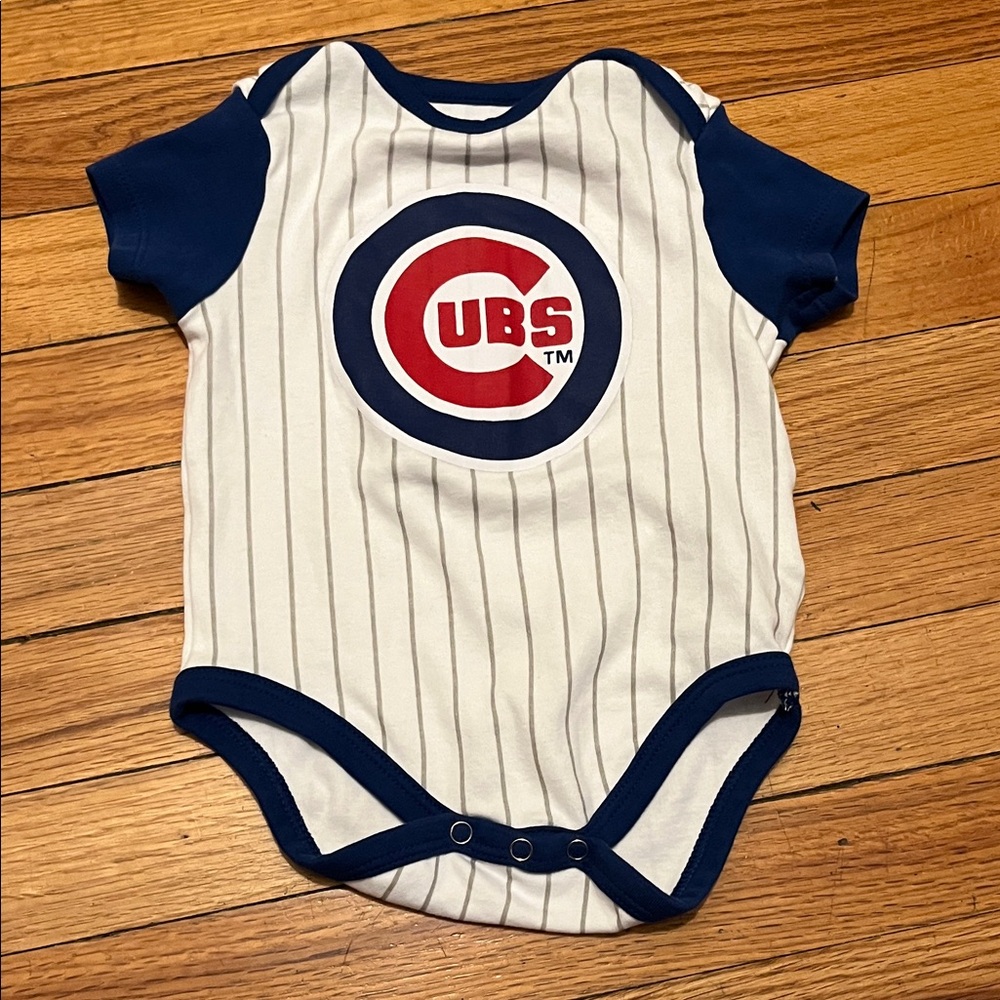 Genuine Merchandise Cubs Bodysuit - Navy and White